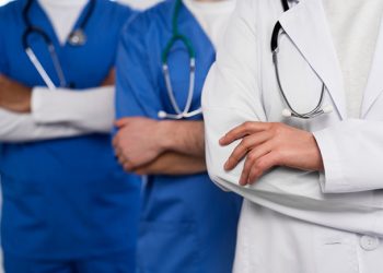 Dans la zone OCDE, environ un quart des médecins sont nés à l’étranger