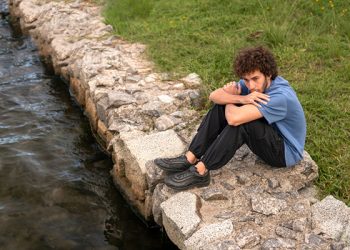 Mal-être et difficultés psychologiques : seule une personne sur deux en parle